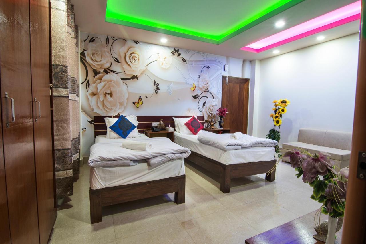 Hotel Pushpo Bilash Khulna Bagian luar foto