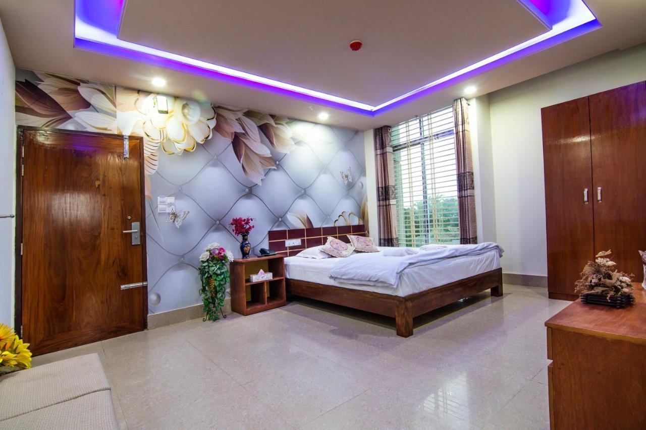 Hotel Pushpo Bilash Khulna Bagian luar foto