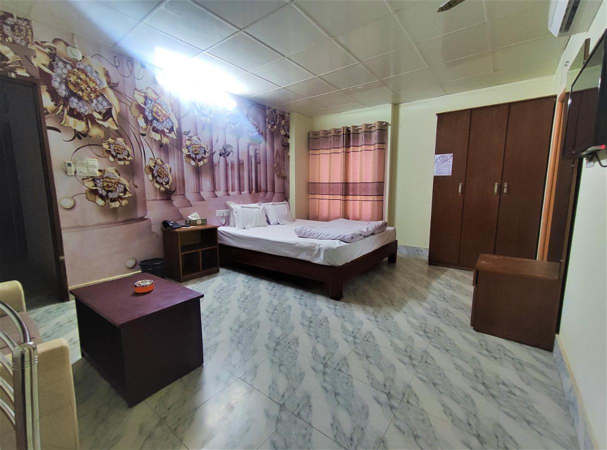 Hotel Pushpo Bilash Khulna Bagian luar foto